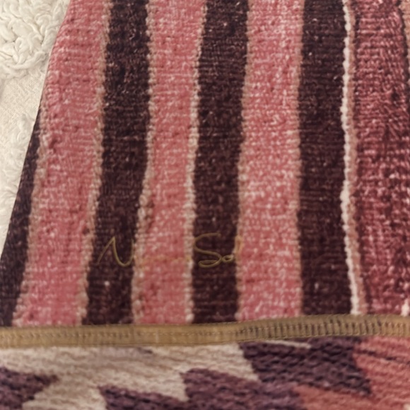 Niyama Sol “Beachcomber” tribal/aztec print leggings, size M 🩷🩶💜 - Picture 4 of 6